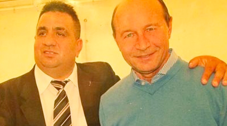 Băsescu, prietenul clanului Mondial şi fratele unuia care a luat bani de la clanul Mondial pentru trafic de influență: "Cioloş a lăsat clanurile să îşi facă de cap!"