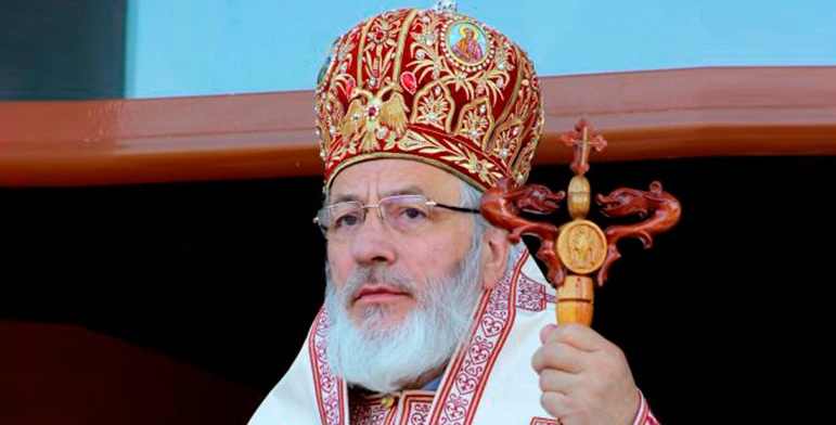 Teodosie îşi rupe coarnele de nervi: Arhiepiscopul Calinic al Argeşului a anunțat că se va vaccina!