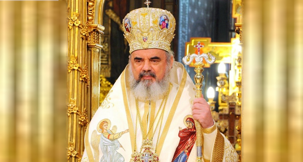 Patriarhul Daniel are atât de mult aur că ar putea lucra şi ca bulibaşă!