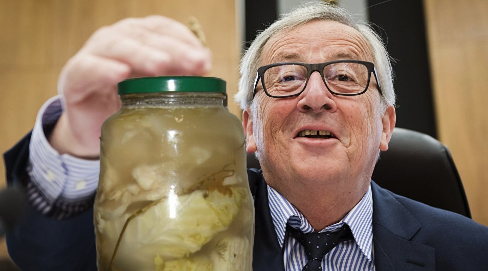 Miracol medical: Juncker s-a vindecat de sciatică cu zeamă de varză!
