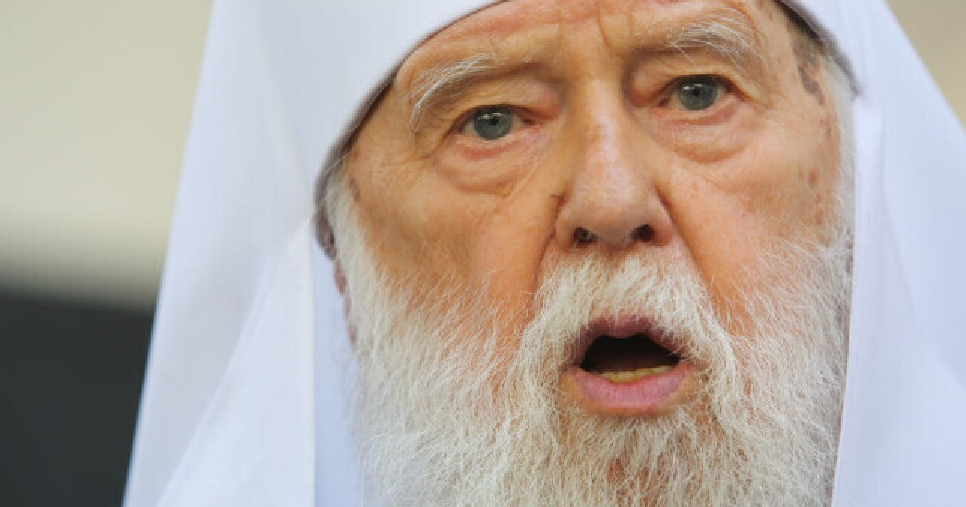 Patriarhul Ucrainei a făcut Covid după ce a spus că boala este pedeapsă pentru homosexuali. Sperăm că iubitul lui e bine!