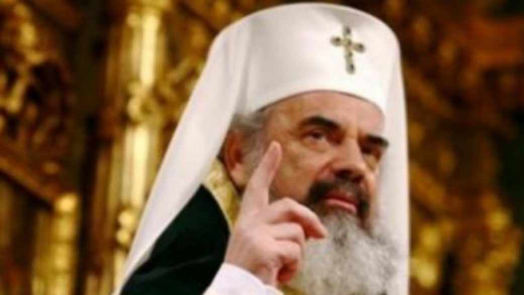 Patriarhul Daniel: Păcătoşii care nu dau bani la biserică vor fi trimişi în judecată pentru evaziune spirituală!
