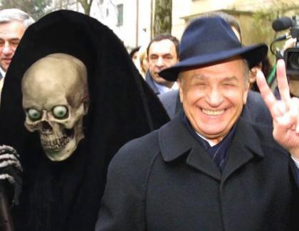 Știre pozitivă: moartea lui Iliescu s-a întors din concediu!