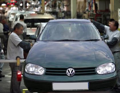 Volkswagen va deschide în România o fabrică de mașini second-hand!