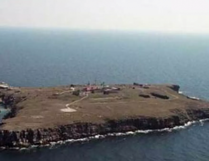 "Navă rusească, du-te-n p... lm" - ăsta a fost răspunsul grănicerului de pe Insula Șerpilor, direct pentru Putin