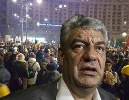 Mihai Tudose e la protest: "Cică se dau 50 de lei de om, 30 de lei de câine și o juma' de votcă de premier!"