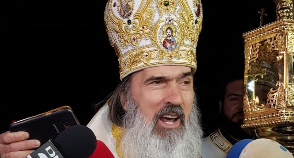 ÎPS Teodosie: E mare păcat să te rogi ca ortodox la catolici, iar dacă le mai dai și bani, în loc să ne dai nouă, te vor înghiți flăcările Gheenei, Paștele mă-tii de păcătos!